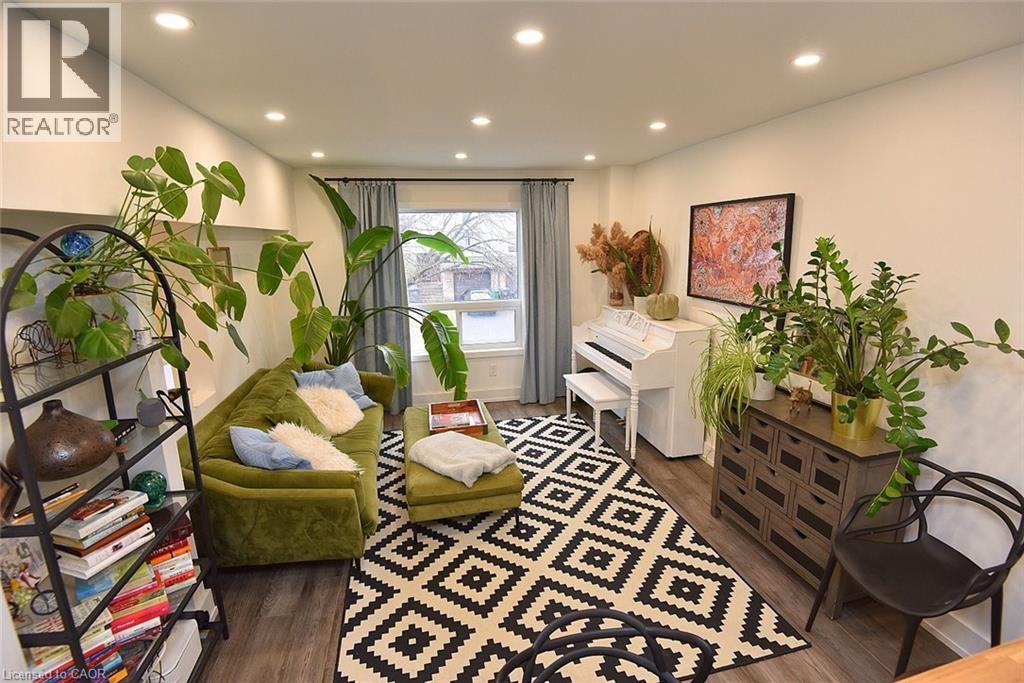 1221 Dundix Road Unit# 8, Mississauga, Ontario  L4Y 3Y9 - Photo 6 - 40812954