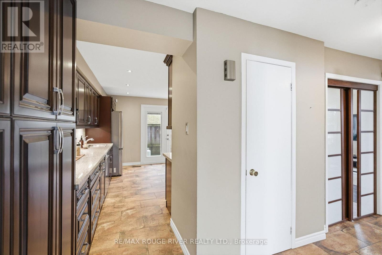 209 Darcy Street, Oshawa (Centennial), Ontario  L1G 3B9 - Photo 10 - E12892316