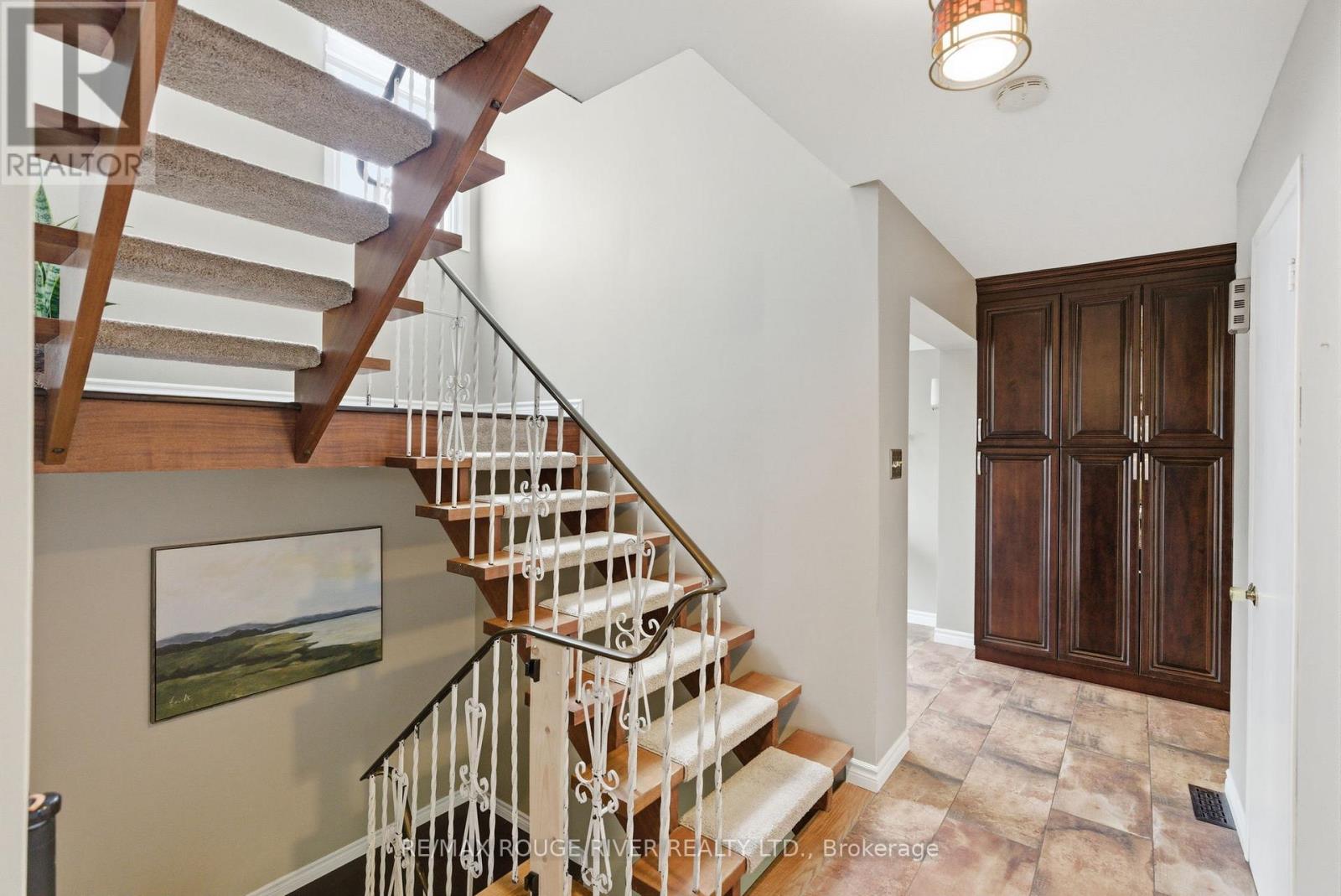 209 Darcy Street, Oshawa (Centennial), Ontario  L1G 3B9 - Photo 17 - E12892316