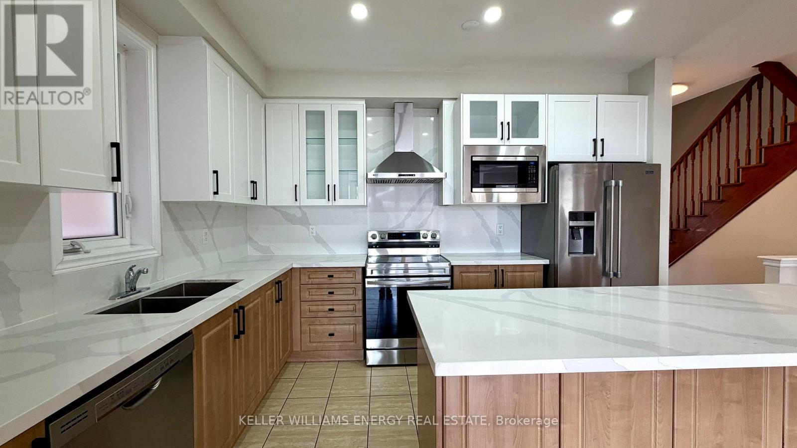 Upper - 53 Raven Cross Avenue S, Markham (Cornell), Ontario  L6B 0W6 - Photo 6 - N12892310