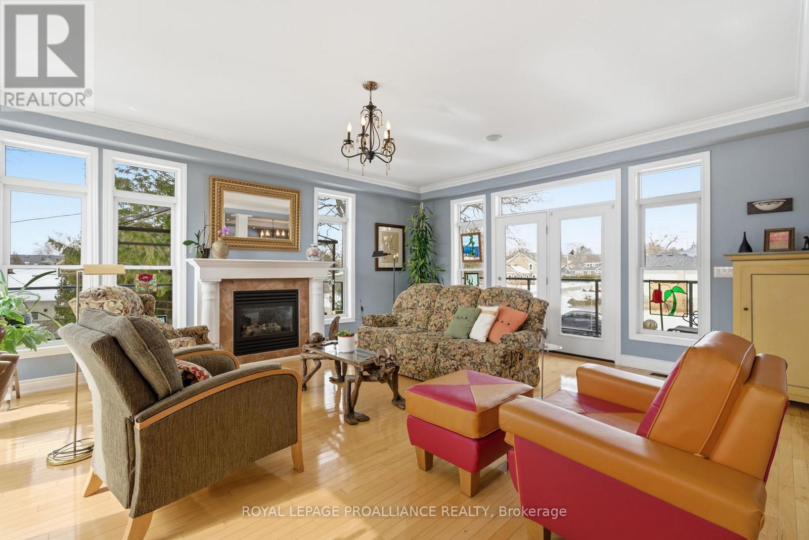 215 Water Street, Cobourg, Ontario  K9A 1R3 - Photo 9 - X12892174