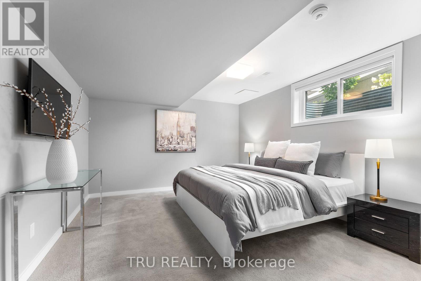 250 Sunnyridge Crescent, Ottawa, Ontario  K2M 0H3 - Photo 38 - X12892206