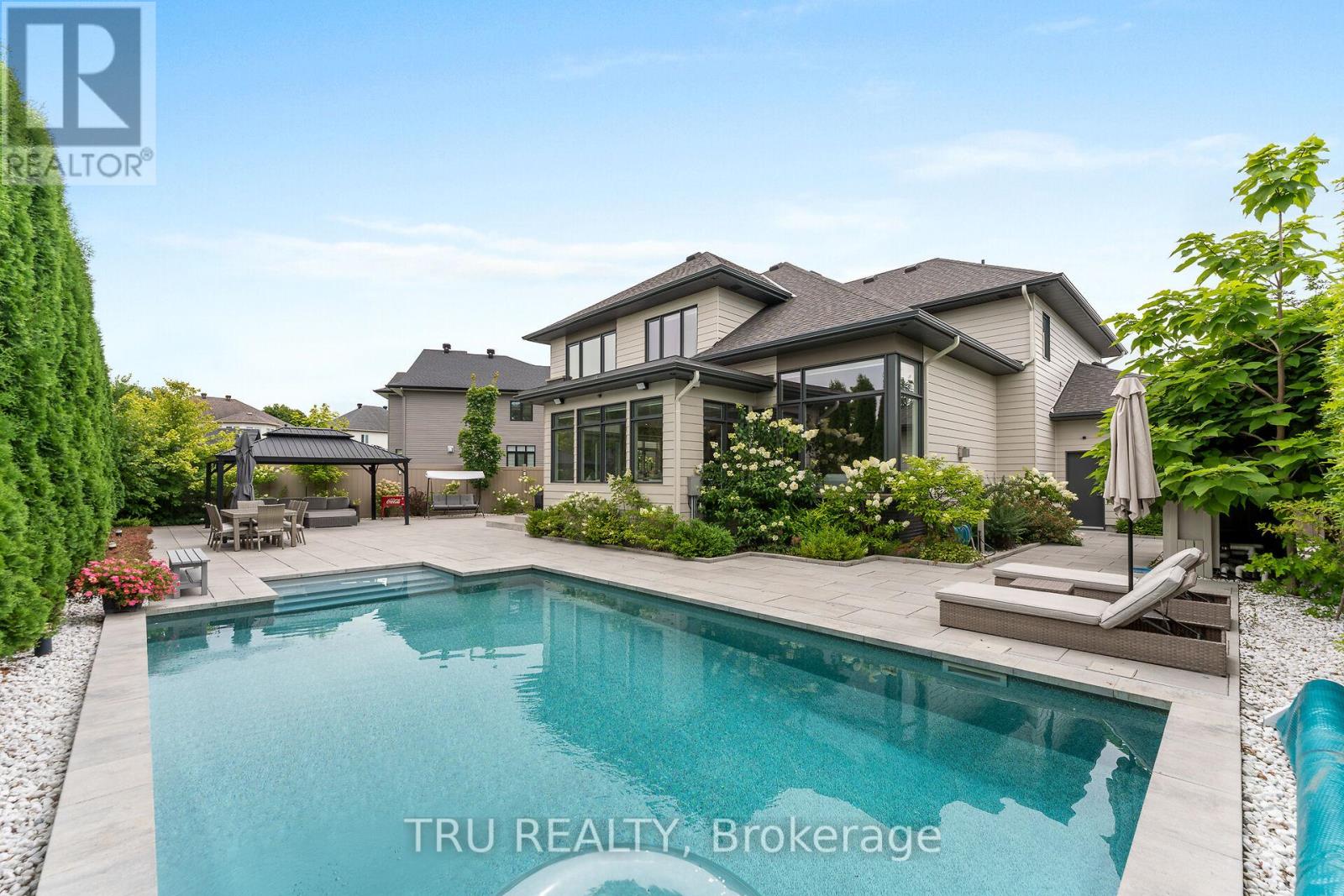 250 Sunnyridge Crescent, Ottawa, Ontario  K2M 0H3 - Photo 49 - X12892206