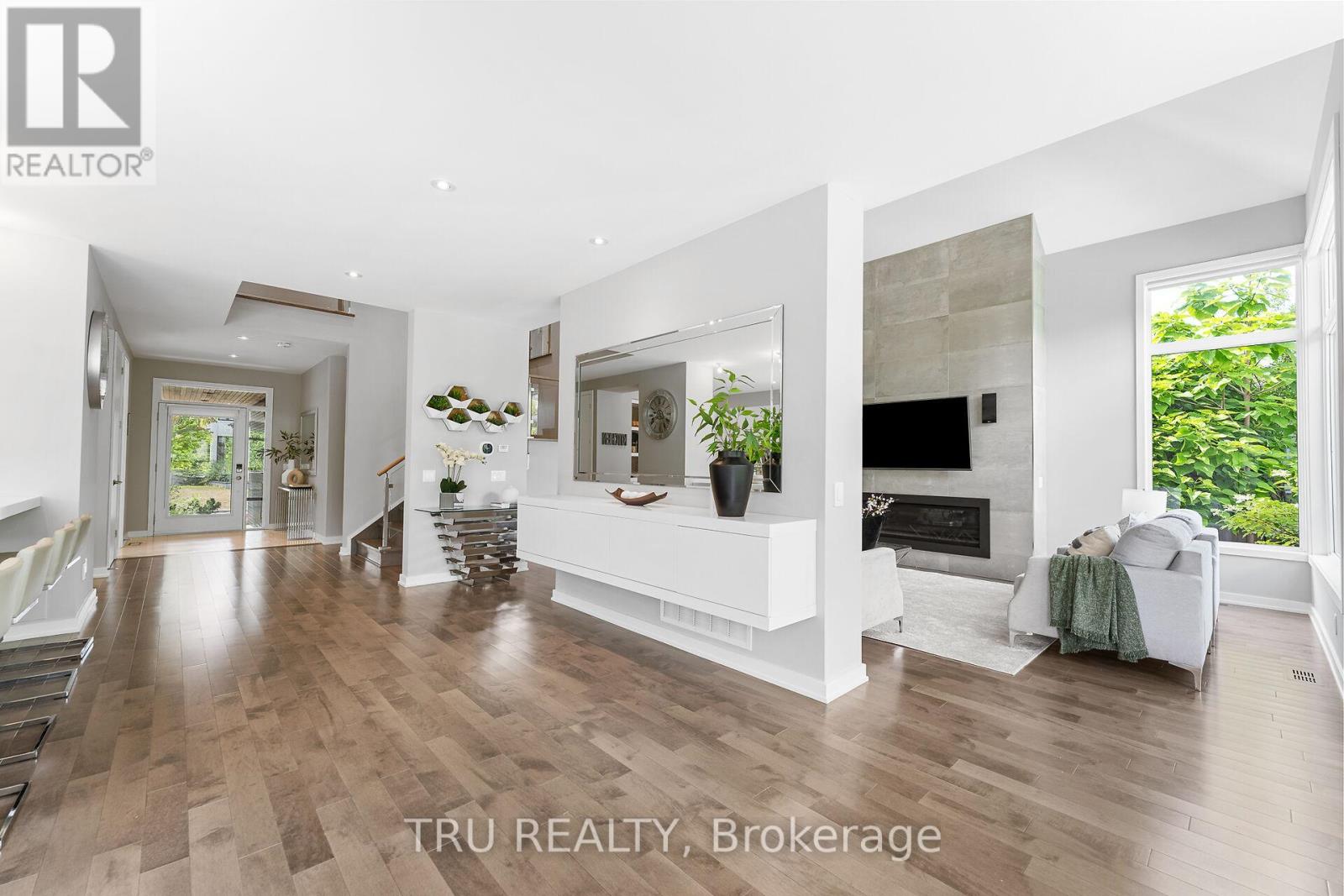 250 Sunnyridge Crescent, Ottawa, Ontario  K2M 0H3 - Photo 9 - X12892206