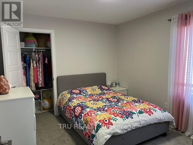 614 Parade Drive, Ottawa, Ontario  K2S 0Y7 - Photo 11 - X12892216