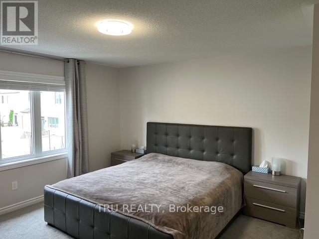 614 Parade Drive, Ottawa, Ontario  K2S 0Y7 - Photo 12 - X12892216