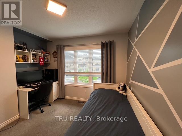 614 Parade Drive, Ottawa, Ontario  K2S 0Y7 - Photo 14 - X12892216