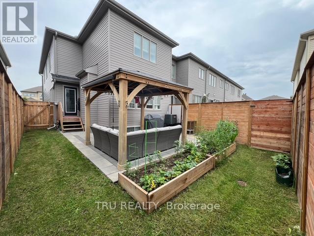 614 Parade Drive, Ottawa, Ontario  K2S 0Y7 - Photo 19 - X12892216