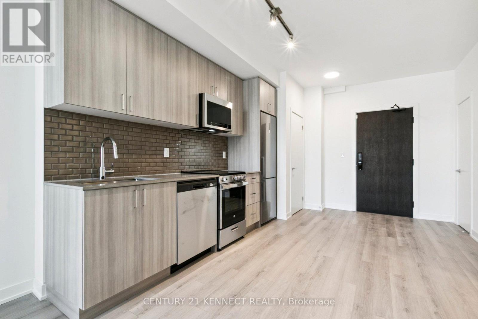 301 - 1005 Dundas Street, Oakville (Jm Joshua Meadows), Ontario  L6H 8C7 - Photo 4 - W12879814