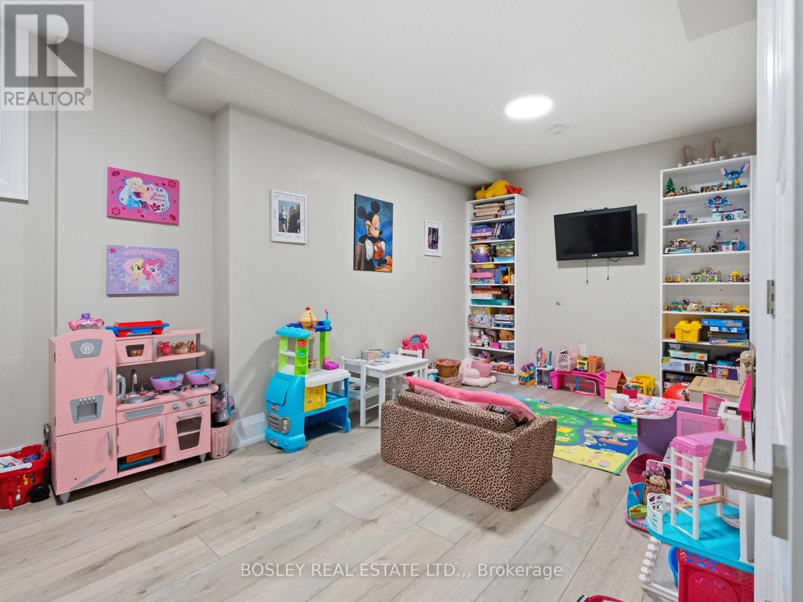 2299 Portage Road, Niagara Falls, Ontario  L2J 0C5 - Photo 36 - X12892220