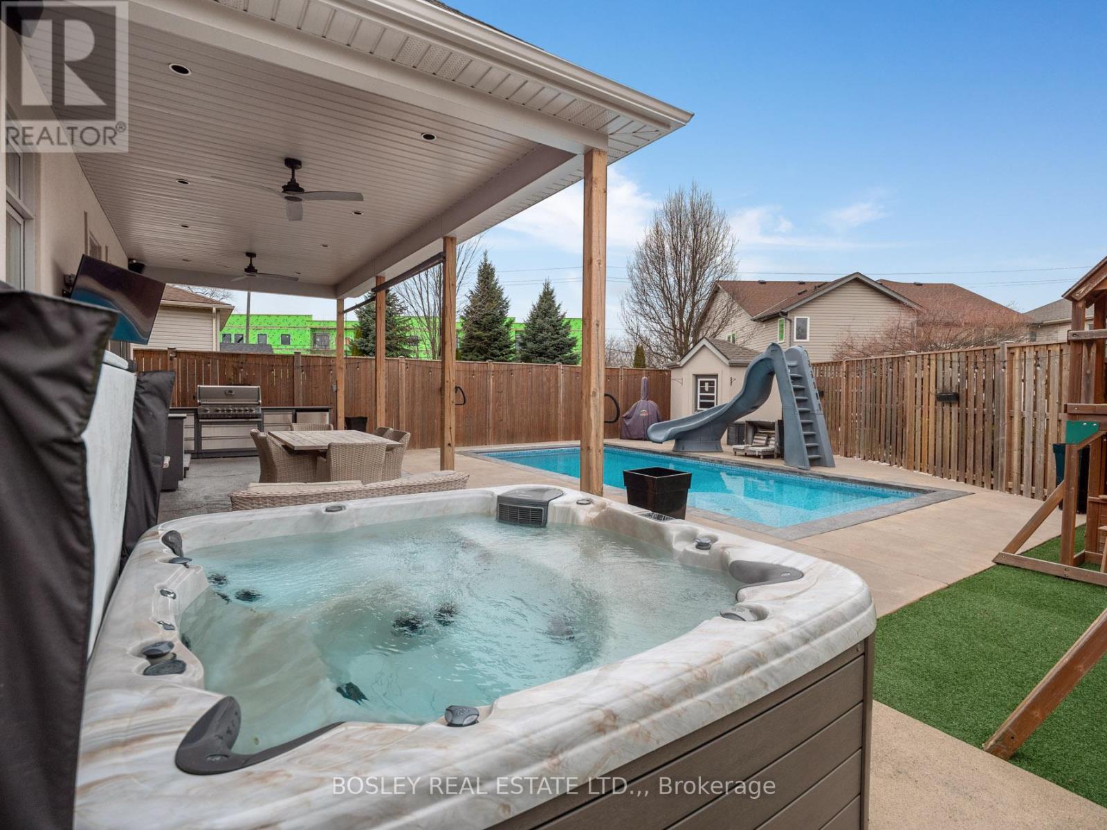 2299 Portage Road, Niagara Falls, Ontario  L2J 0C5 - Photo 41 - X12892220