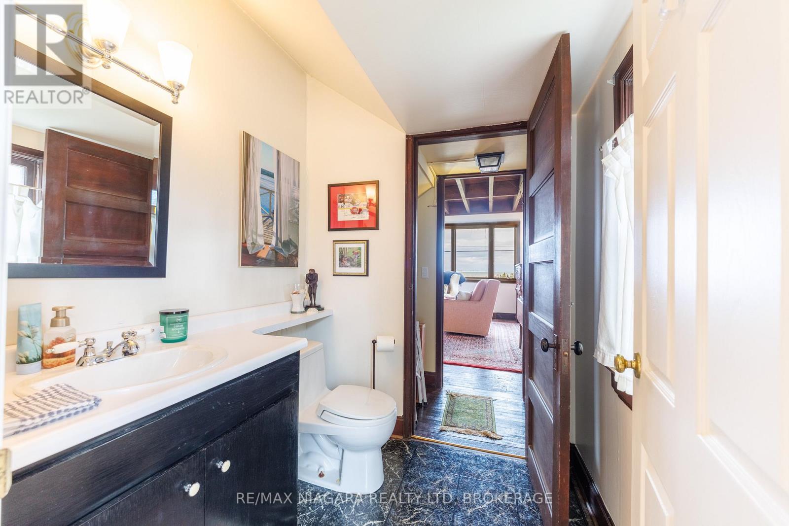 725 Point Abino Road S, Fort Erie, Ontario  L0S 1N0 - Photo 18 - X12892230