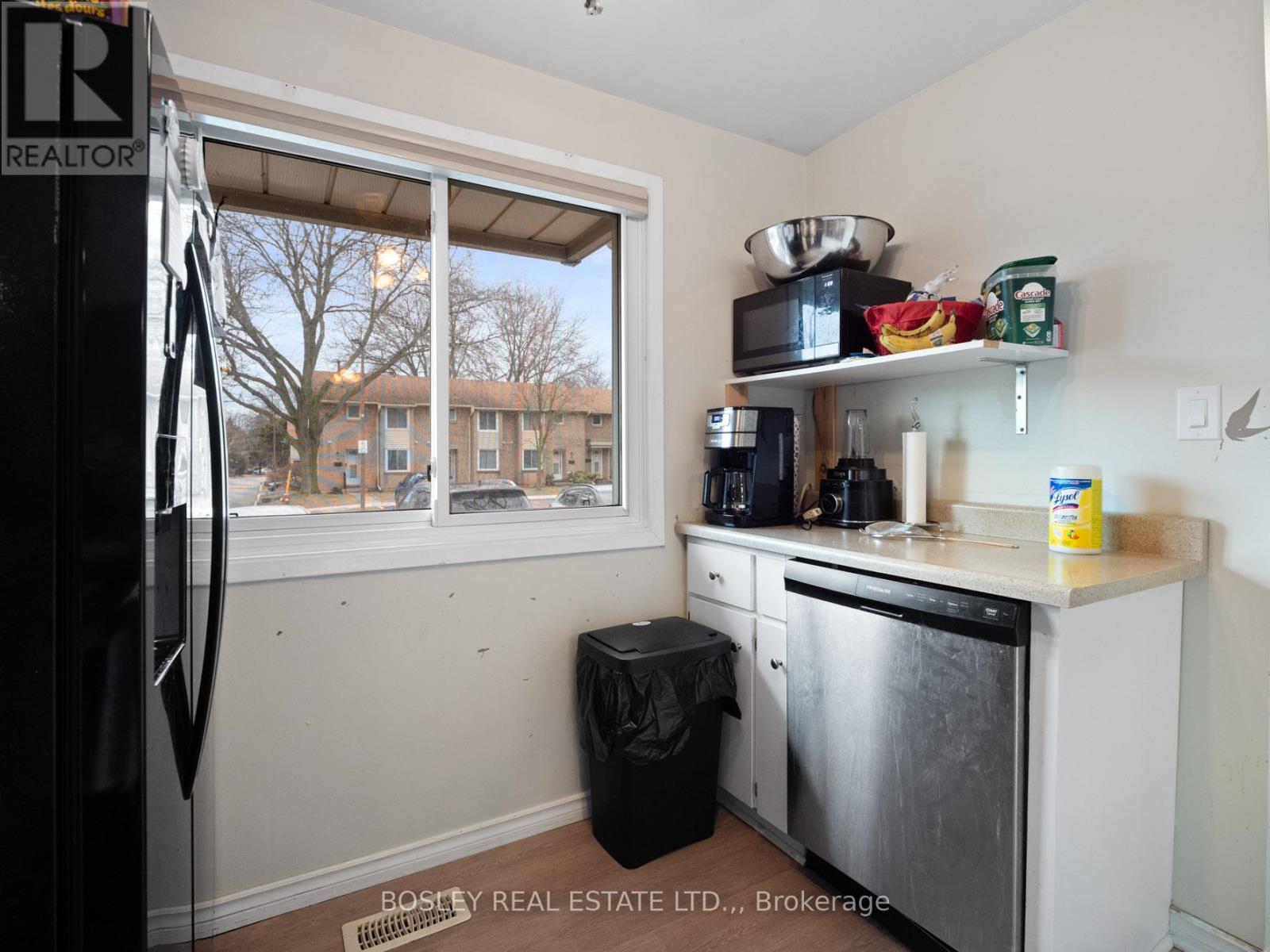 #94 - 6767 Thorold Stone Road, Niagara Falls, Ontario  L2J 3W9 - Photo 5 - X12892290