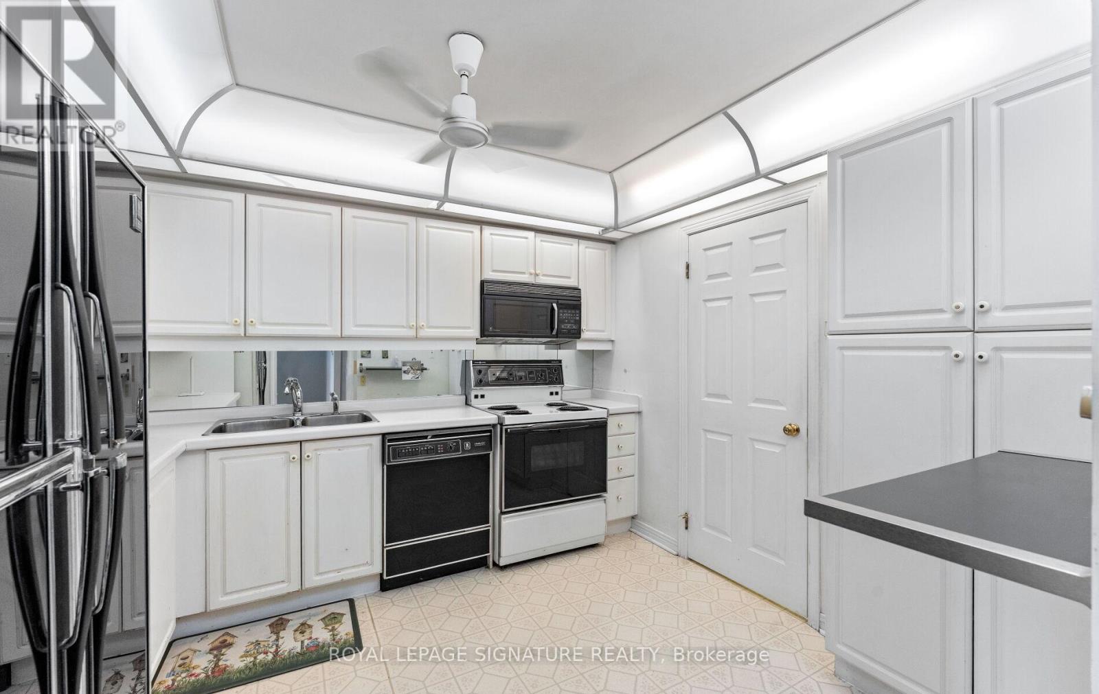 2112 - 1 Aberfoyle Crescent, Toronto, Ontario  M8X 2X8 - Photo 14 - W12890374