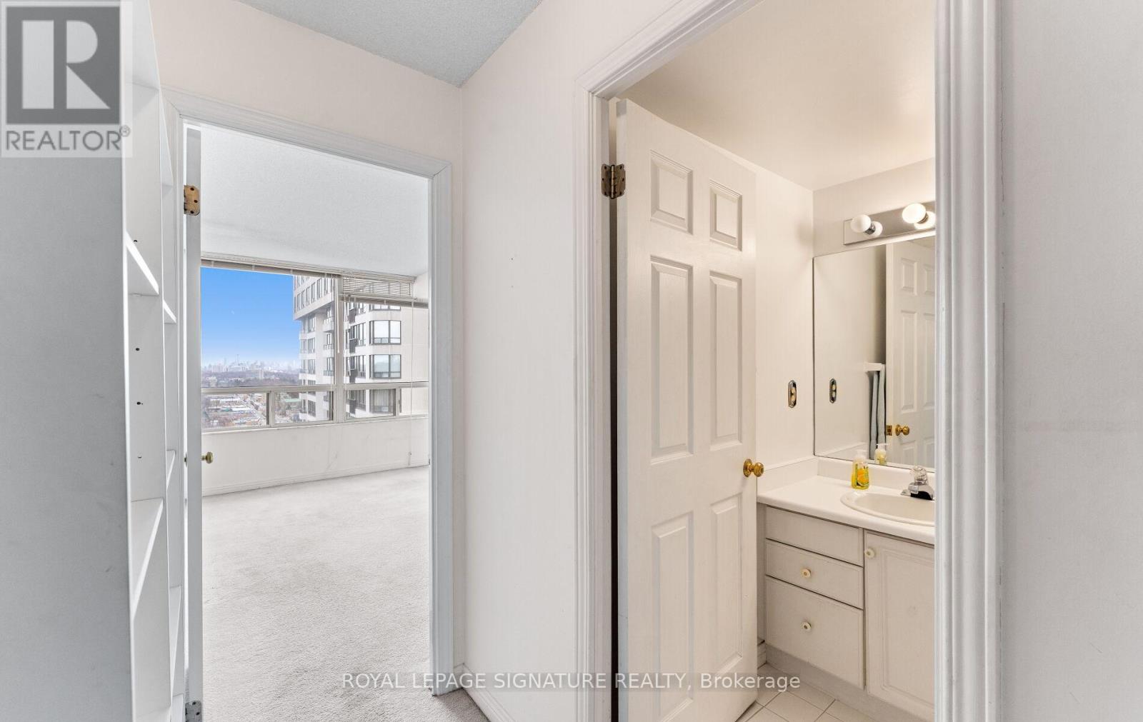 2112 - 1 Aberfoyle Crescent, Toronto, Ontario  M8X 2X8 - Photo 19 - W12890374