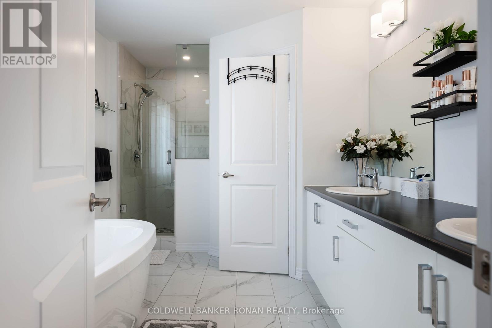 71 Harpin Way W, Centre Wellington (Fergus), Ontario  N1M 0H8 - Photo 23 - X12818016