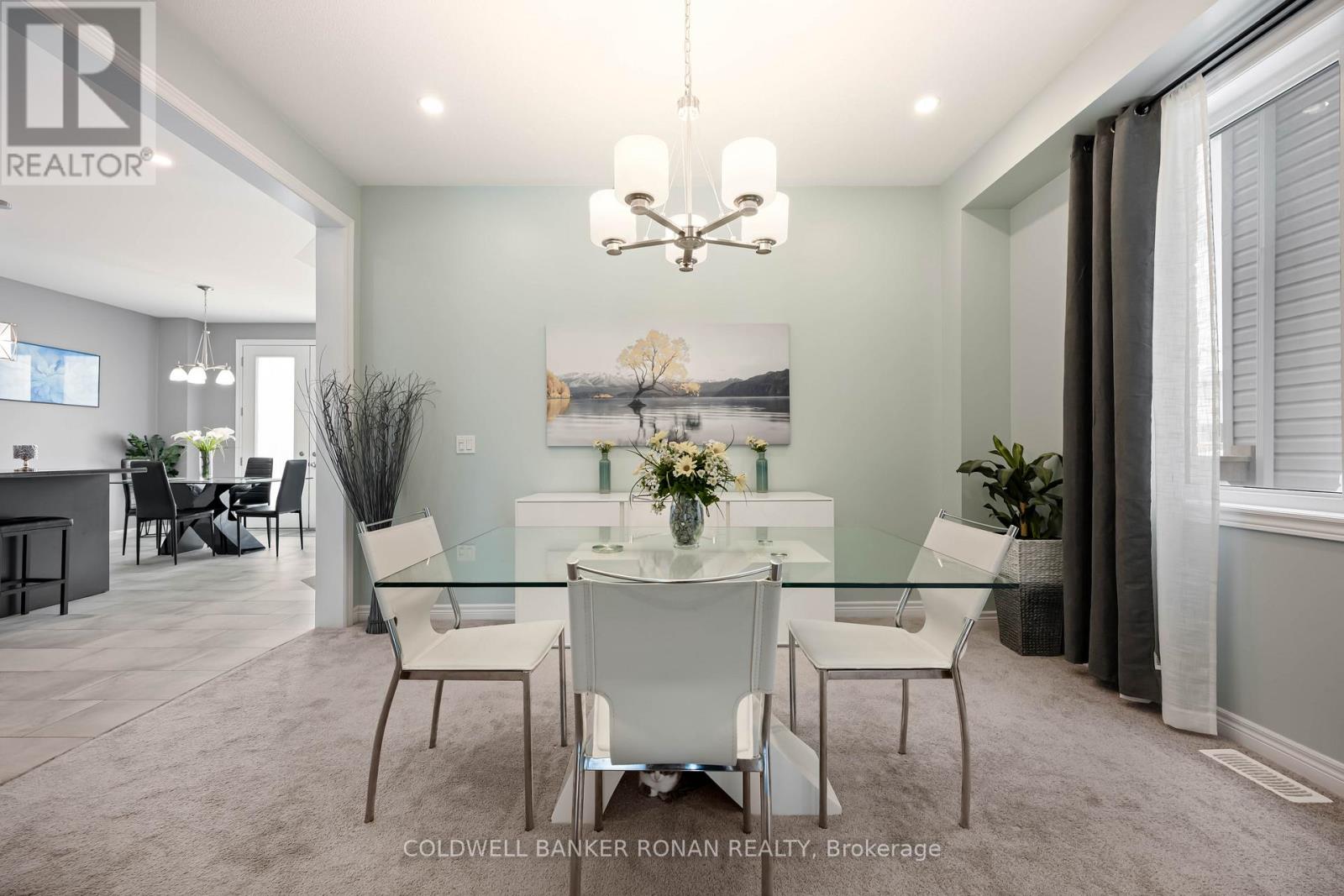 71 Harpin Way W, Centre Wellington (Fergus), Ontario  N1M 0H8 - Photo 5 - X12818016