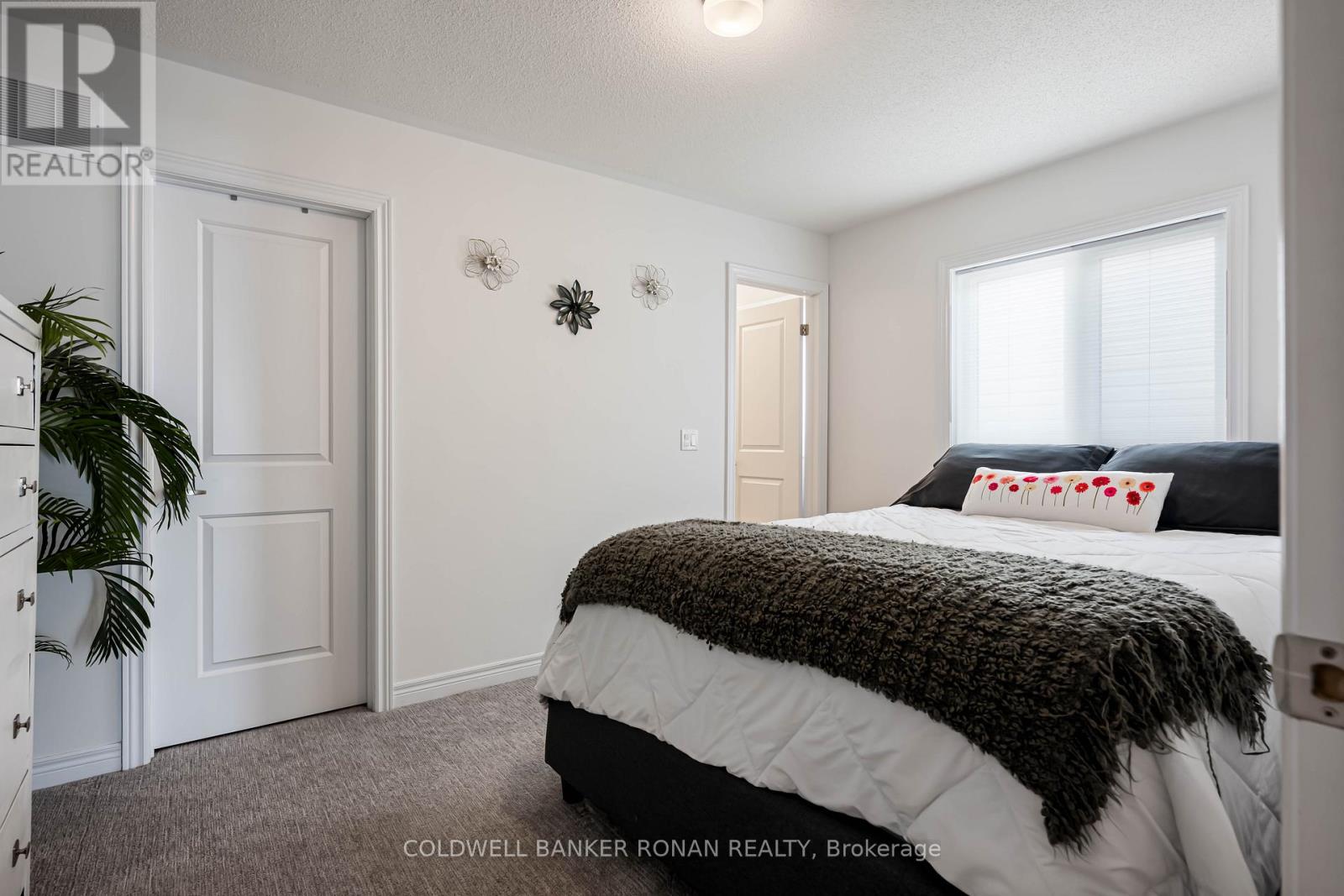 71 Harpin Way W, Centre Wellington (Fergus), Ontario  N1M 0H8 - Photo 15 - X12818016