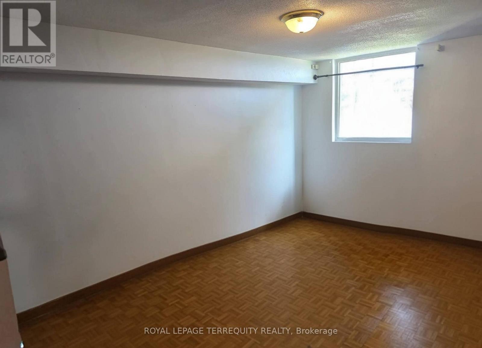 1810 - 85 Emmett Avenue, Toronto (Mount Dennis), Ontario  M6M 5A2 - Photo 4 - W12891728