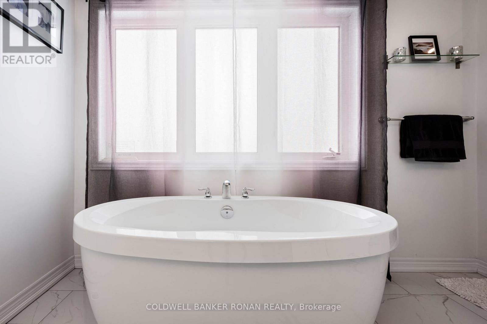 71 Harpin Way W, Centre Wellington (Fergus), Ontario  N1M 0H8 - Photo 24 - X12818016