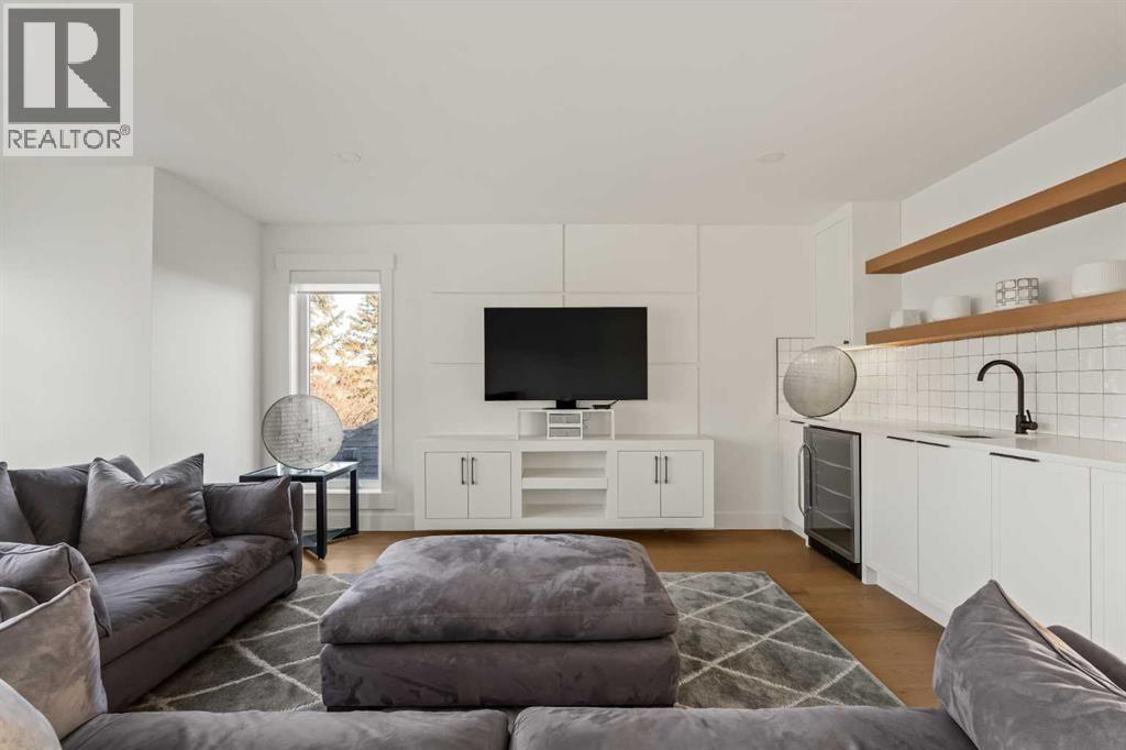 2041 47 Avenue Sw, Calgary, Alberta  T2T 2S7 - Photo 35 - A2279392