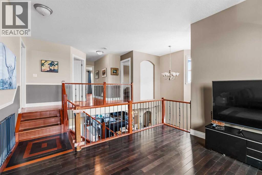 20 Royal Highland Court NW, Calgary, Alberta  T3G 4Y2 - Photo 17 - A2282859