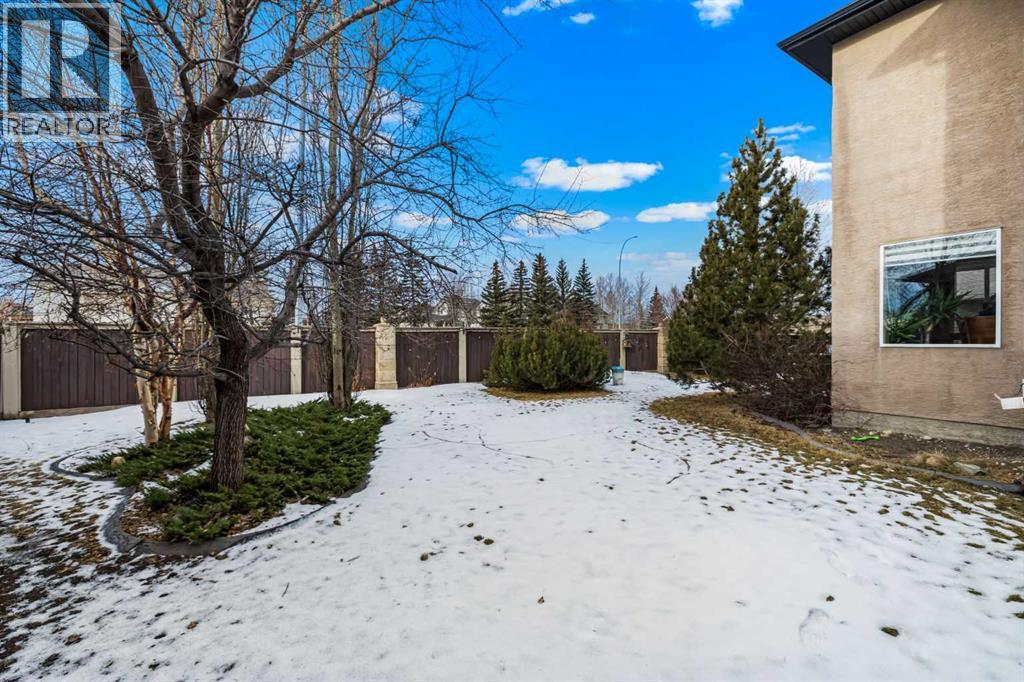 20 Royal Highland Court NW, Calgary, Alberta  T3G 4Y2 - Photo 34 - A2282859