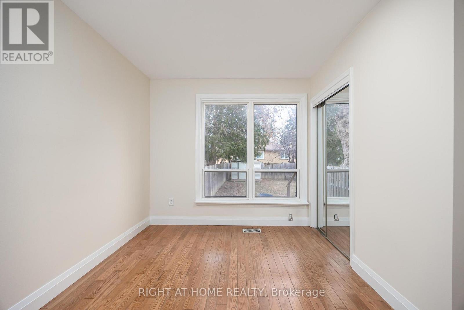 Main - 35 Garthdale Court, Toronto, Ontario  M3H 5P7 - Photo 10 - C12892076