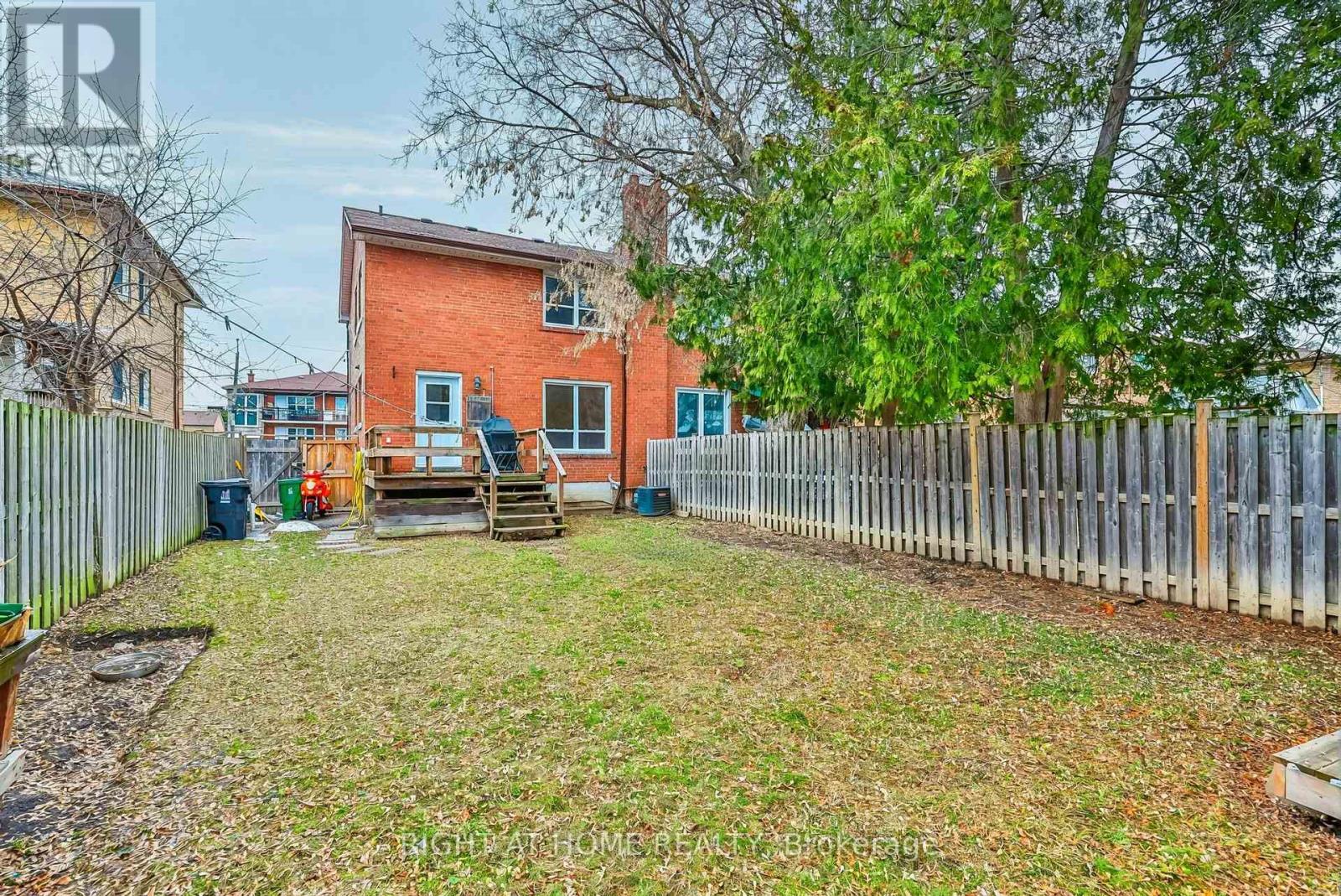 Main - 35 Garthdale Court, Toronto, Ontario  M3H 5P7 - Photo 15 - C12892076