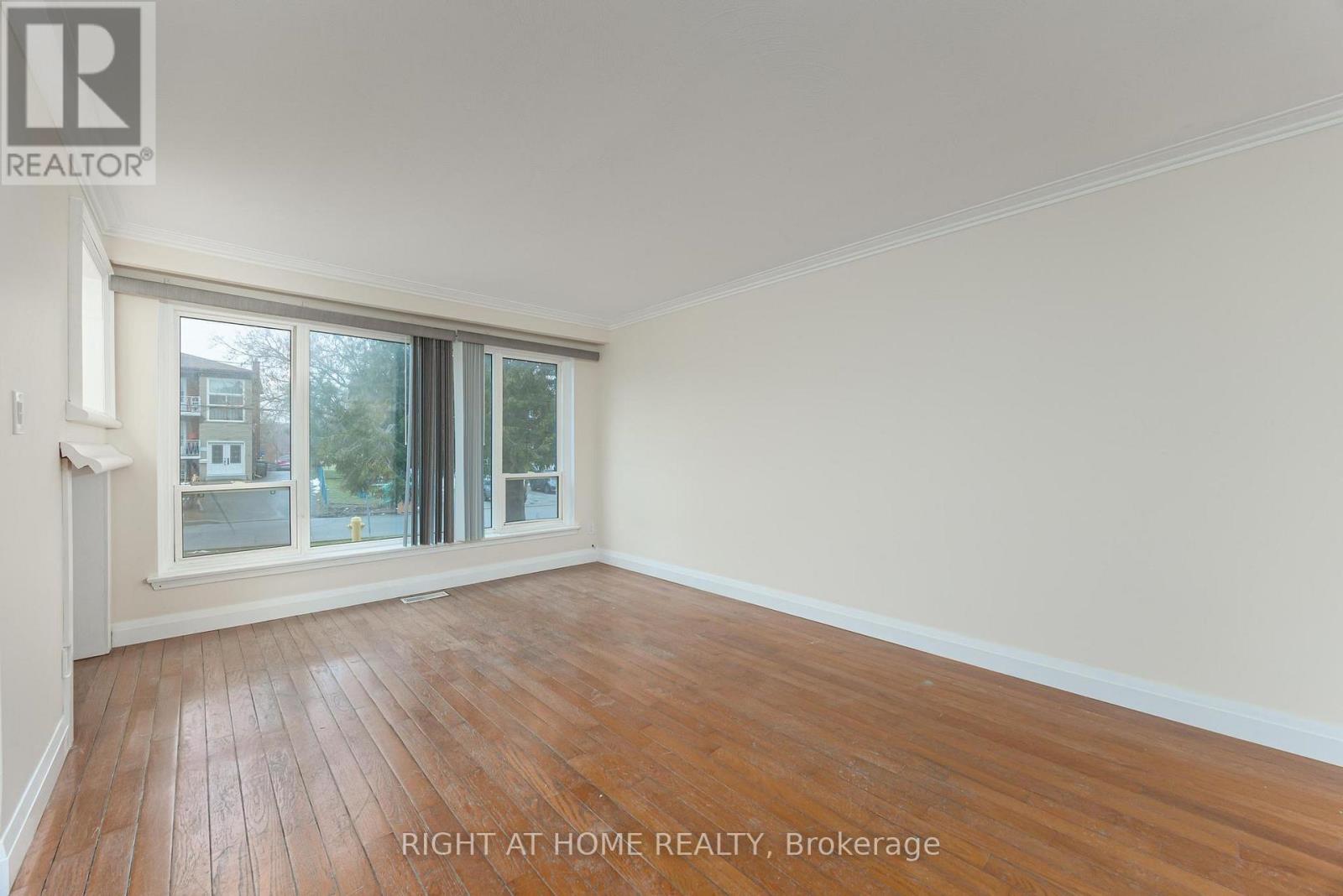 Main - 35 Garthdale Court, Toronto, Ontario  M3H 5P7 - Photo 5 - C12892076