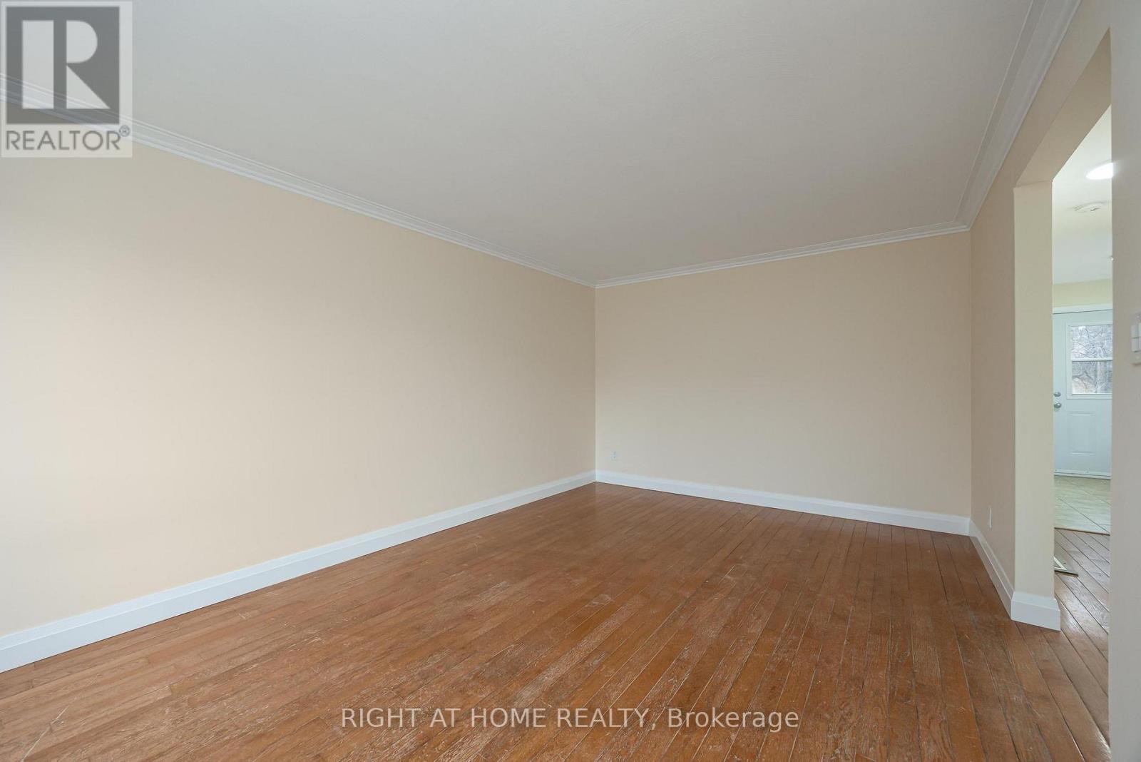 Main - 35 Garthdale Court, Toronto, Ontario  M3H 5P7 - Photo 6 - C12892076