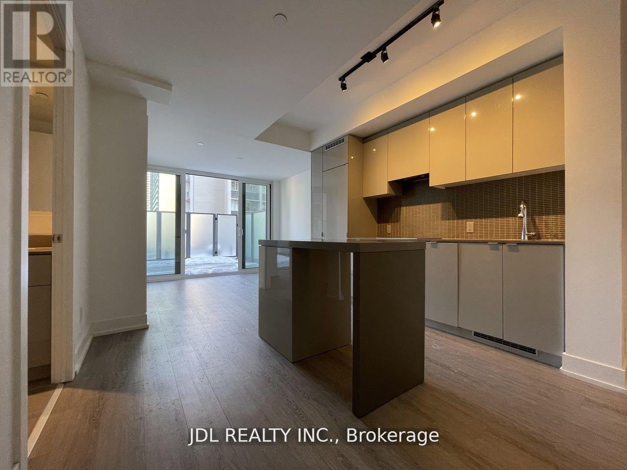 905 - 7 Grenville Street, Toronto, Ontario  M4Y 1A1 - Photo 7 - C12892138