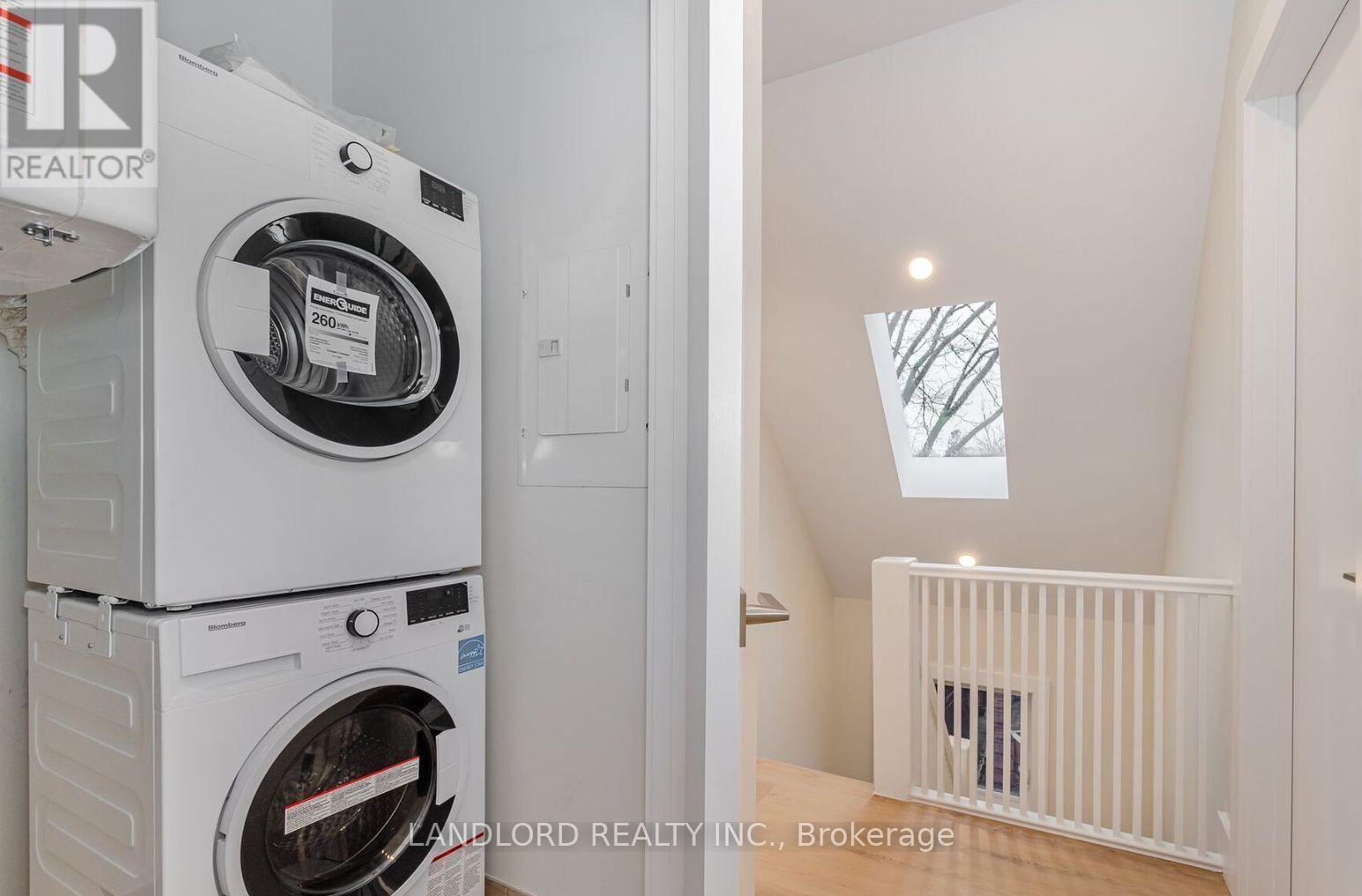 3rd Fl - 73 Dewson Street, Toronto, Ontario  M6H 1G9 - Photo 18 - C12892164