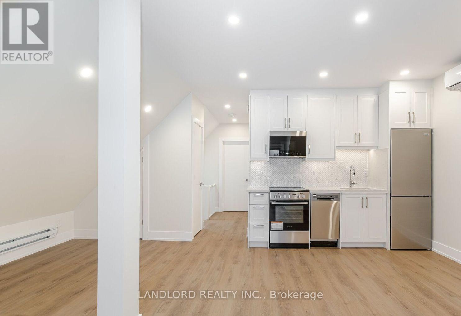 3rd Fl - 73 Dewson Street, Toronto, Ontario  M6H 1G9 - Photo 2 - C12892164