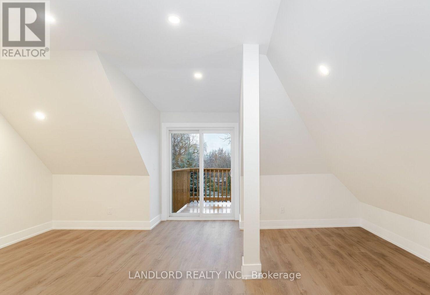 3rd Fl - 73 Dewson Street, Toronto, Ontario  M6H 1G9 - Photo 3 - C12892164