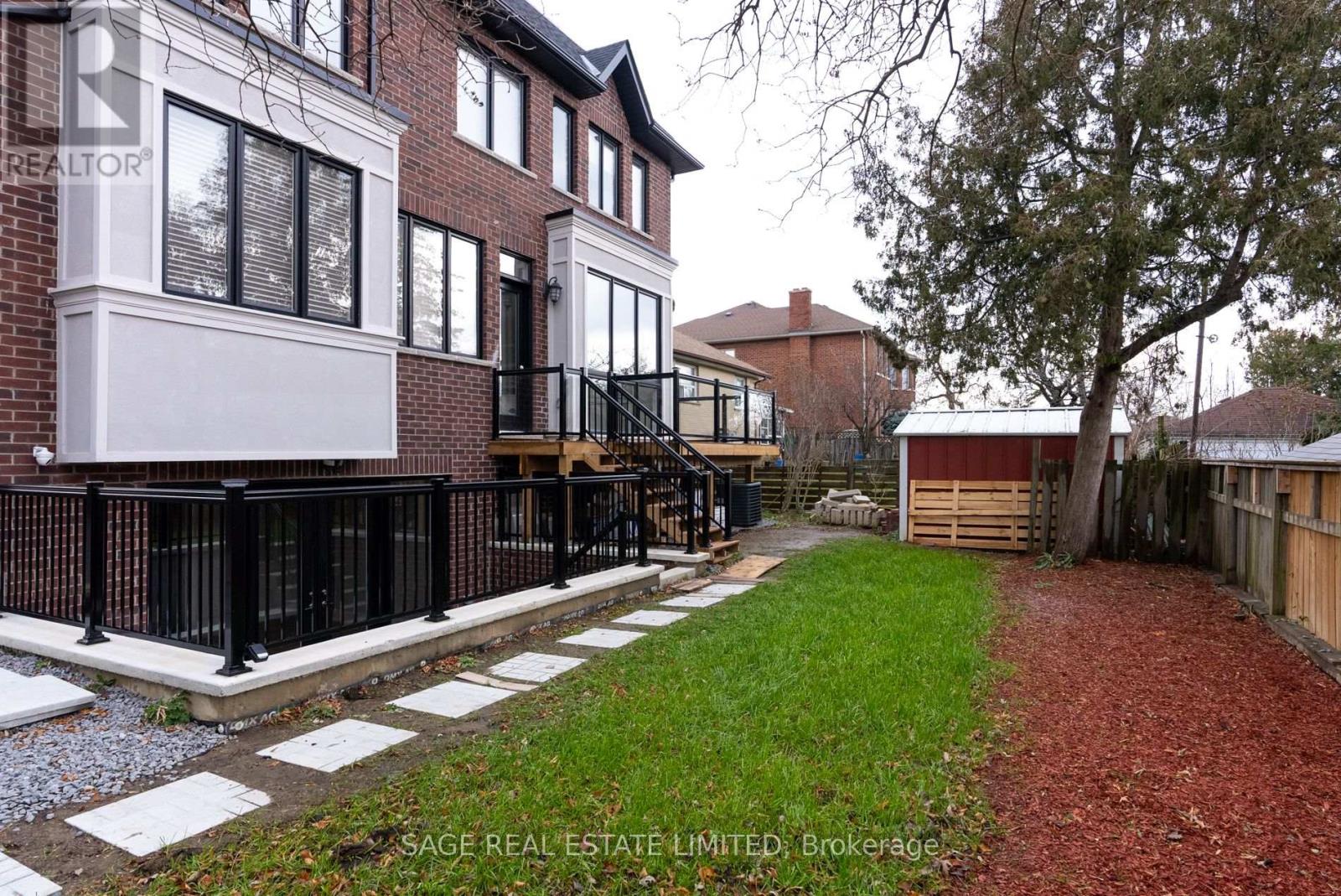 Lower - 185 Fairholme Avenue, Toronto, Ontario  M6B 2X5 - Photo 2 - C12892258