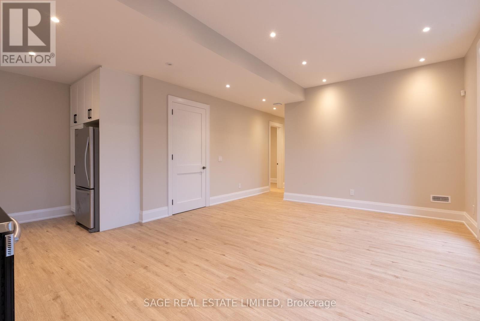 Lower - 185 Fairholme Avenue, Toronto, Ontario  M6B 2X5 - Photo 5 - C12892258