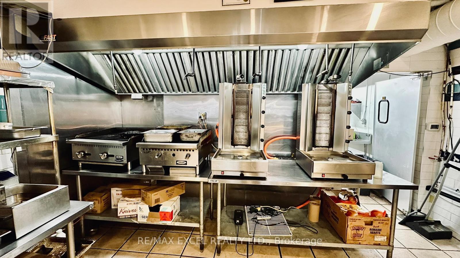 1608 Queen Street E, Toronto, Ontario  M4L 1G2 - Photo 6 - E12782370