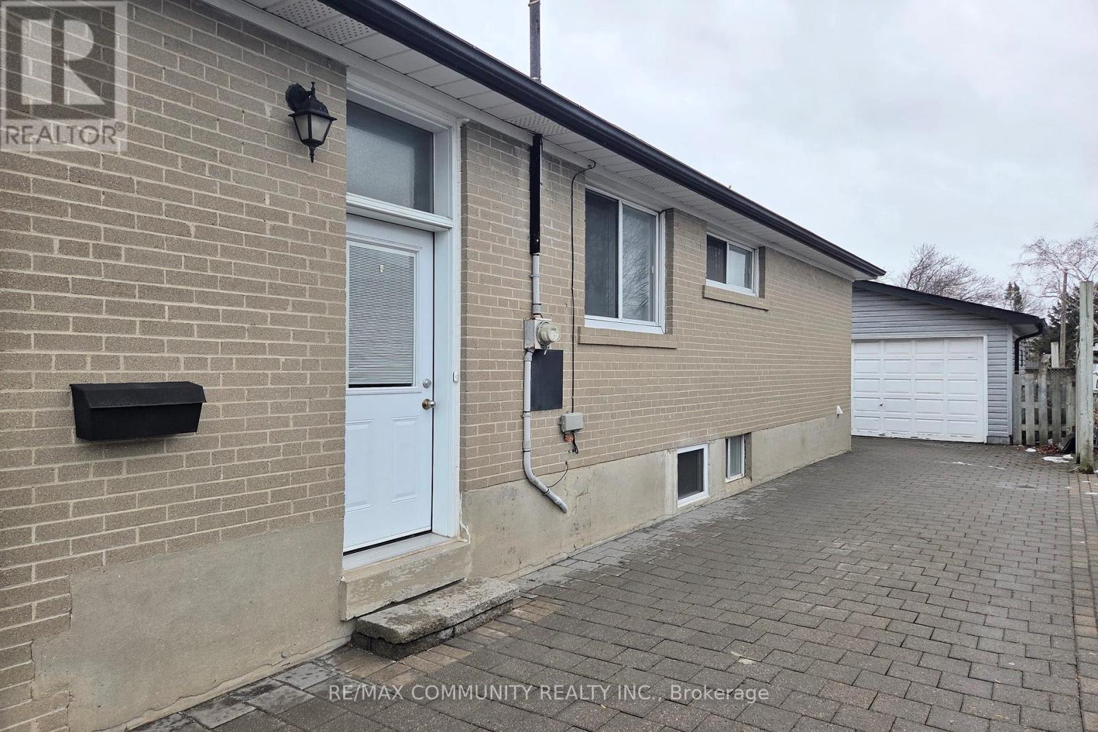 Bsmt - 315 Rossland Road W, Whitby, Ontario  L1N 3H8 - Photo 4 - E12892254