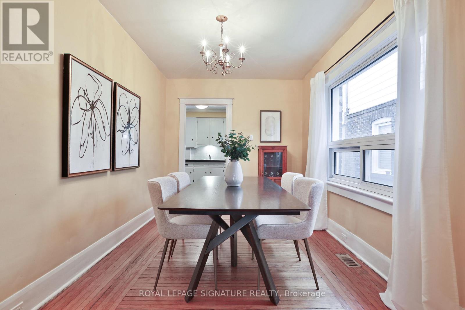 4 Earl Haig Avenue, Toronto, Ontario  M4C 1E1 - Photo 12 - E12892282