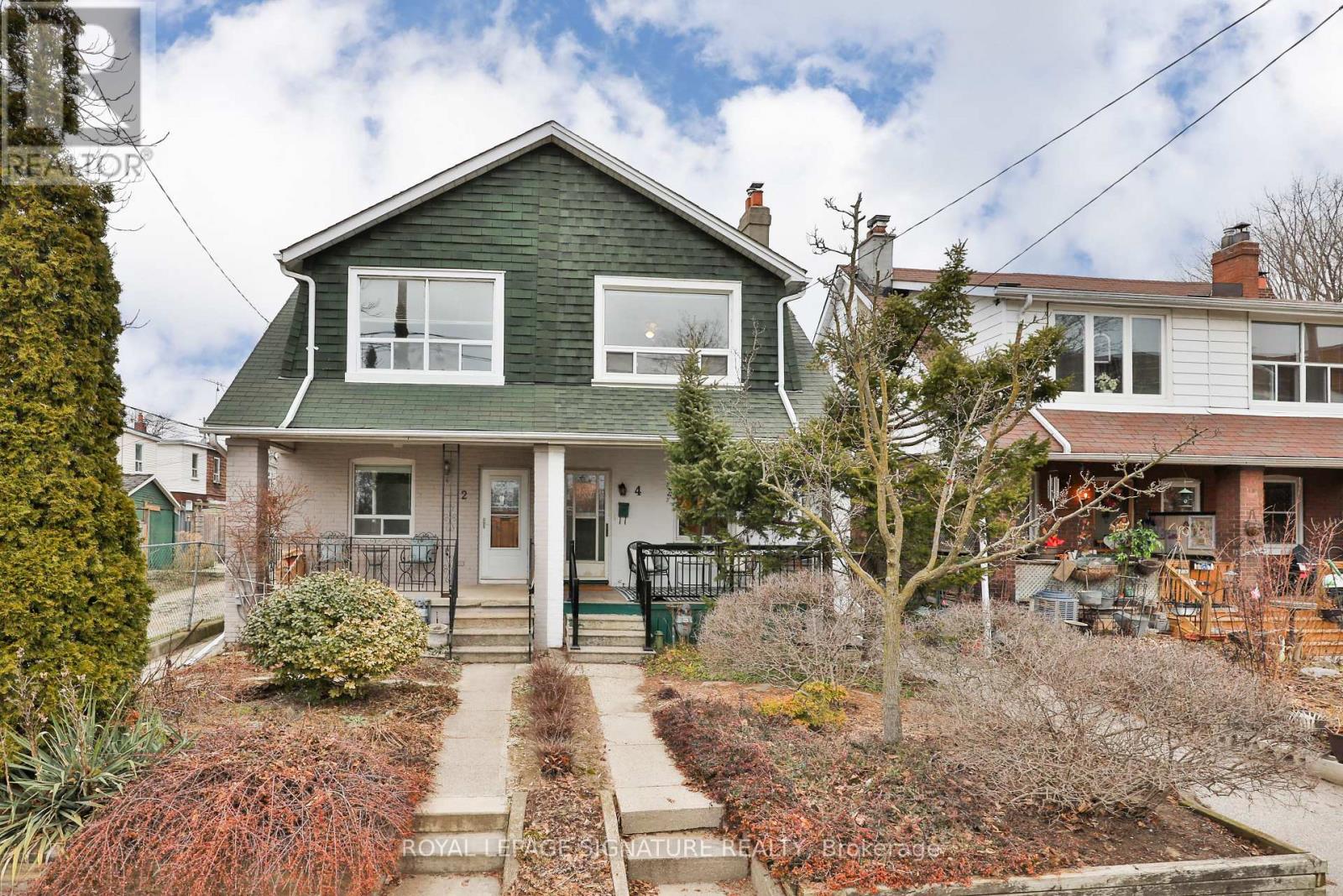 4 Earl Haig Avenue, Toronto, Ontario  M4C 1E1 - Photo 2 - E12892282