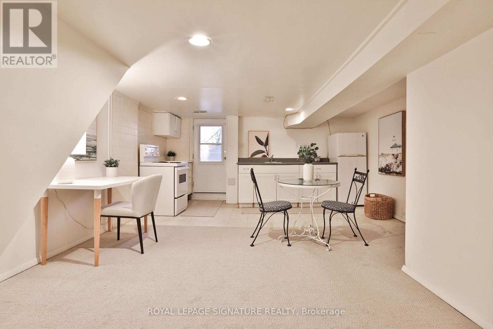 4 Earl Haig Avenue, Toronto, Ontario  M4C 1E1 - Photo 35 - E12892282