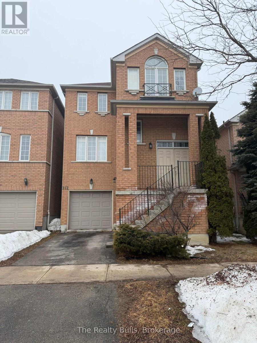212 Yellowood Circle, Vaughan, Ontario  L4J 8M4 - Photo 2 - N12892112