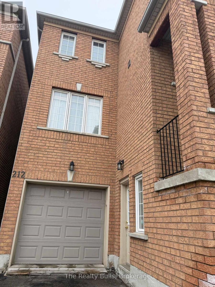 212 Yellowood Circle, Vaughan, Ontario  L4J 8M4 - Photo 4 - N12892112