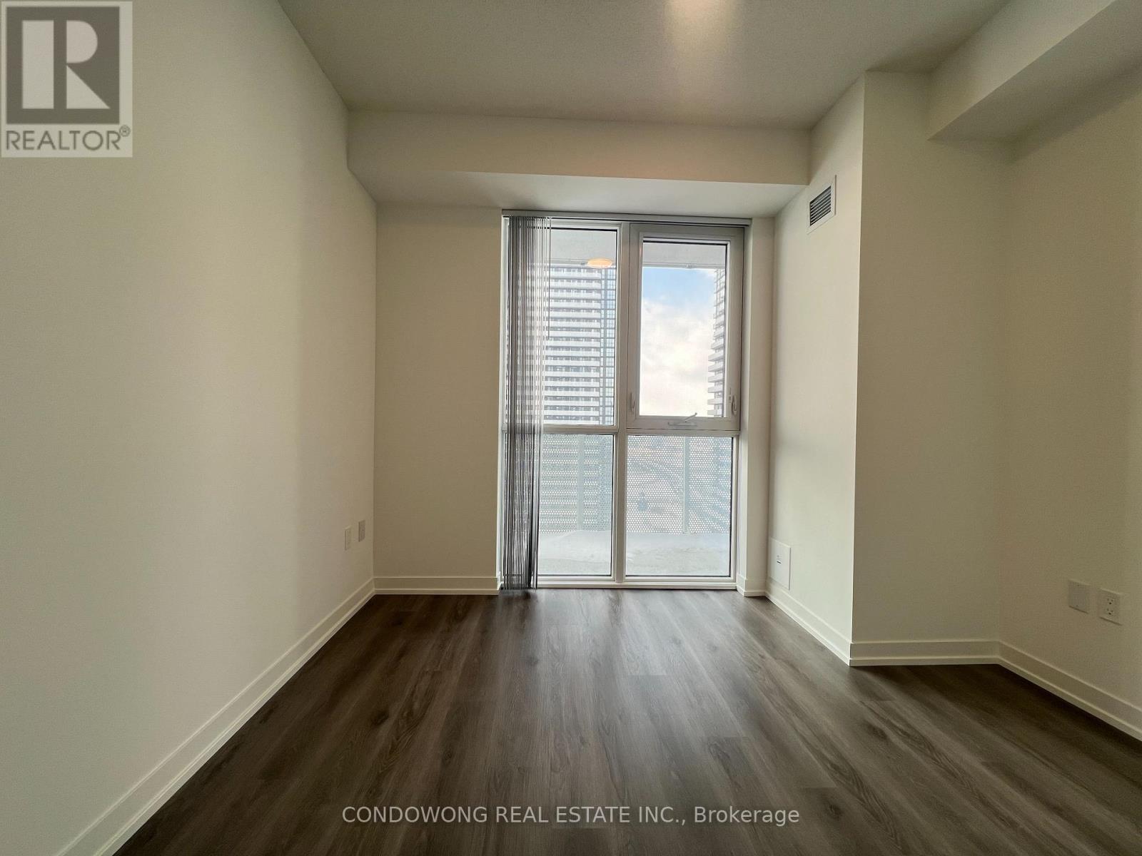 2601 - 28 Interchange Way, Vaughan, Ontario  L4K 0P8 - Photo 10 - N12892116