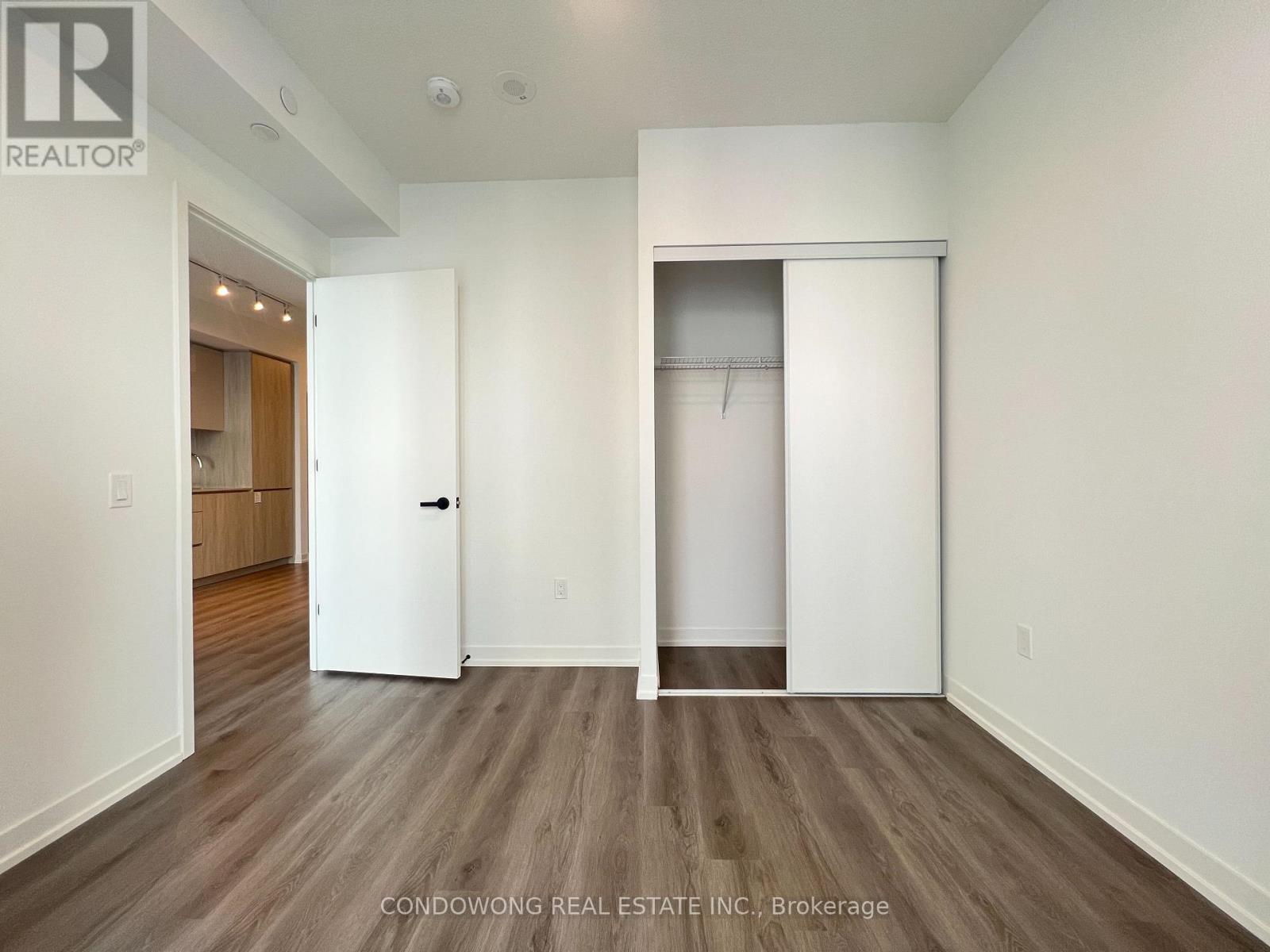 2601 - 28 Interchange Way, Vaughan, Ontario  L4K 0P8 - Photo 11 - N12892116