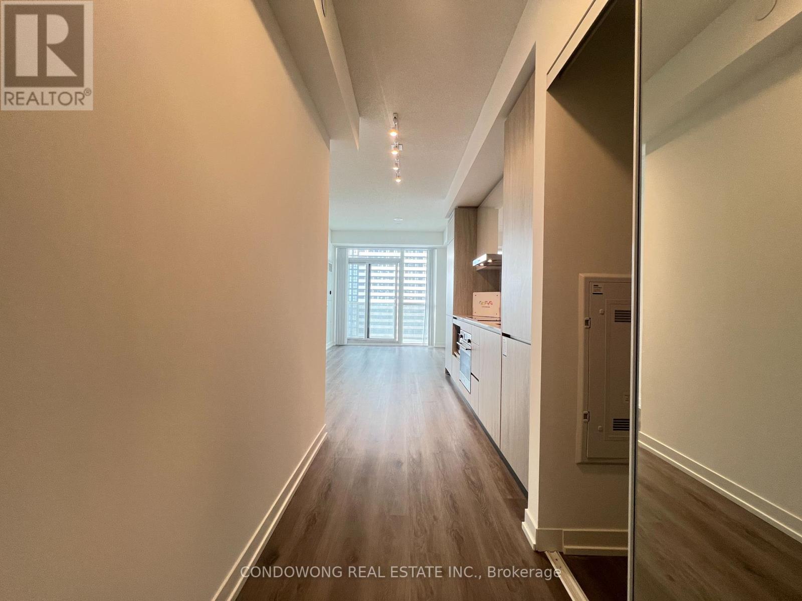 2601 - 28 Interchange Way, Vaughan, Ontario  L4K 0P8 - Photo 12 - N12892116