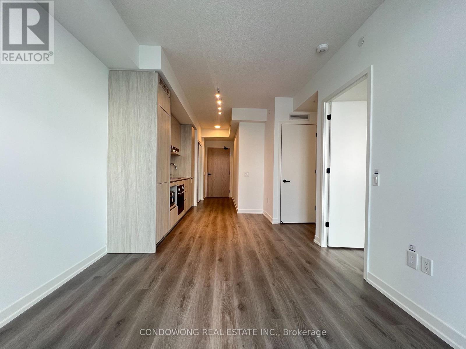 2601 - 28 Interchange Way, Vaughan, Ontario  L4K 0P8 - Photo 7 - N12892116