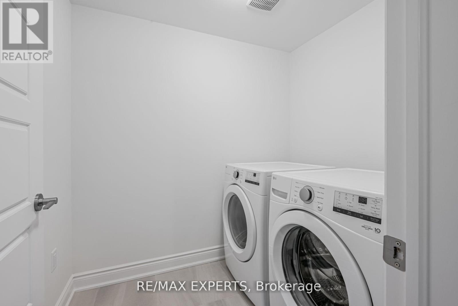 74 Paisley Drive, Bradford West Gwillimbury, Ontario  L3Z 0E3 - Photo 15 - N12892150