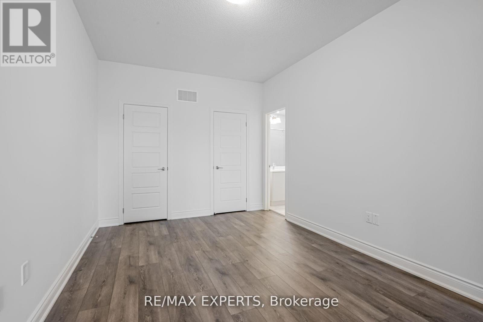 74 Paisley Drive, Bradford West Gwillimbury, Ontario  L3Z 0E3 - Photo 19 - N12892150